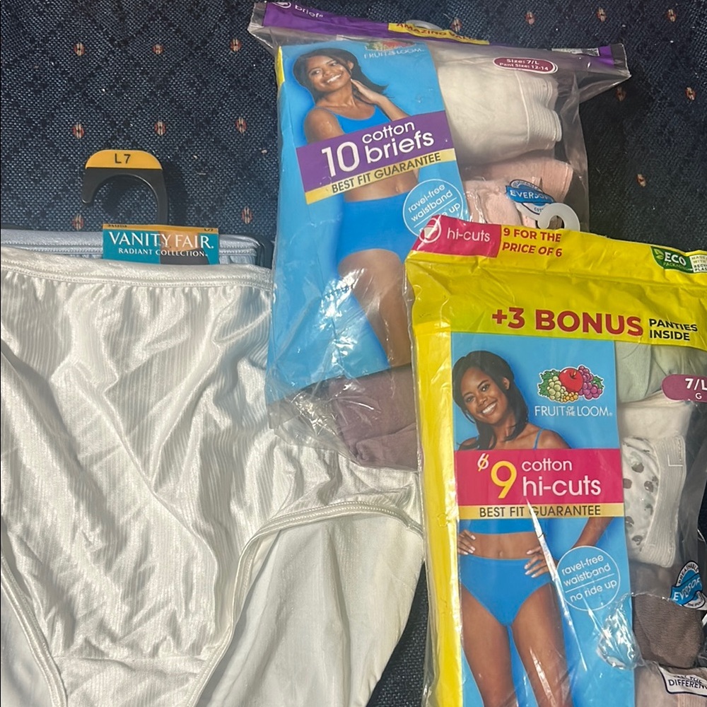 Vanity Fair Radiant Collection White Briefs